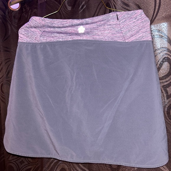 Athletic Skorts - Picture 3 of 4